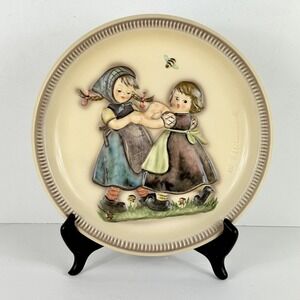 Goebel MJ Hummel Anniversary Plate 10' 1980 2nd Anniversary Plate Girls Dancing